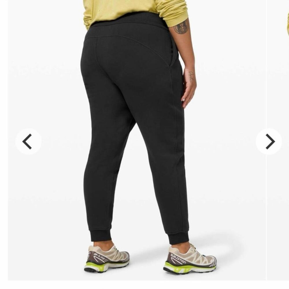 Lululemon Scuba Jogger Black Size 8 - Picture 3 of 7